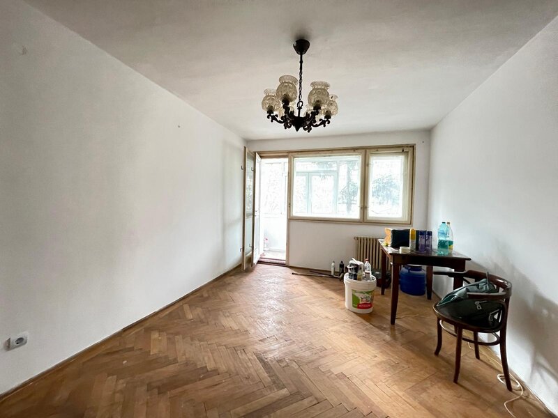 Giulesti Crangasi Apartament 2 camere  etaj 2  55 mp